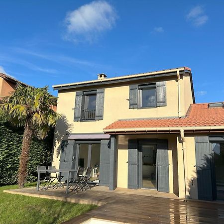 Sunny House - Villa 4 Chambres - Saint Genis Les Ollieres Exterior foto